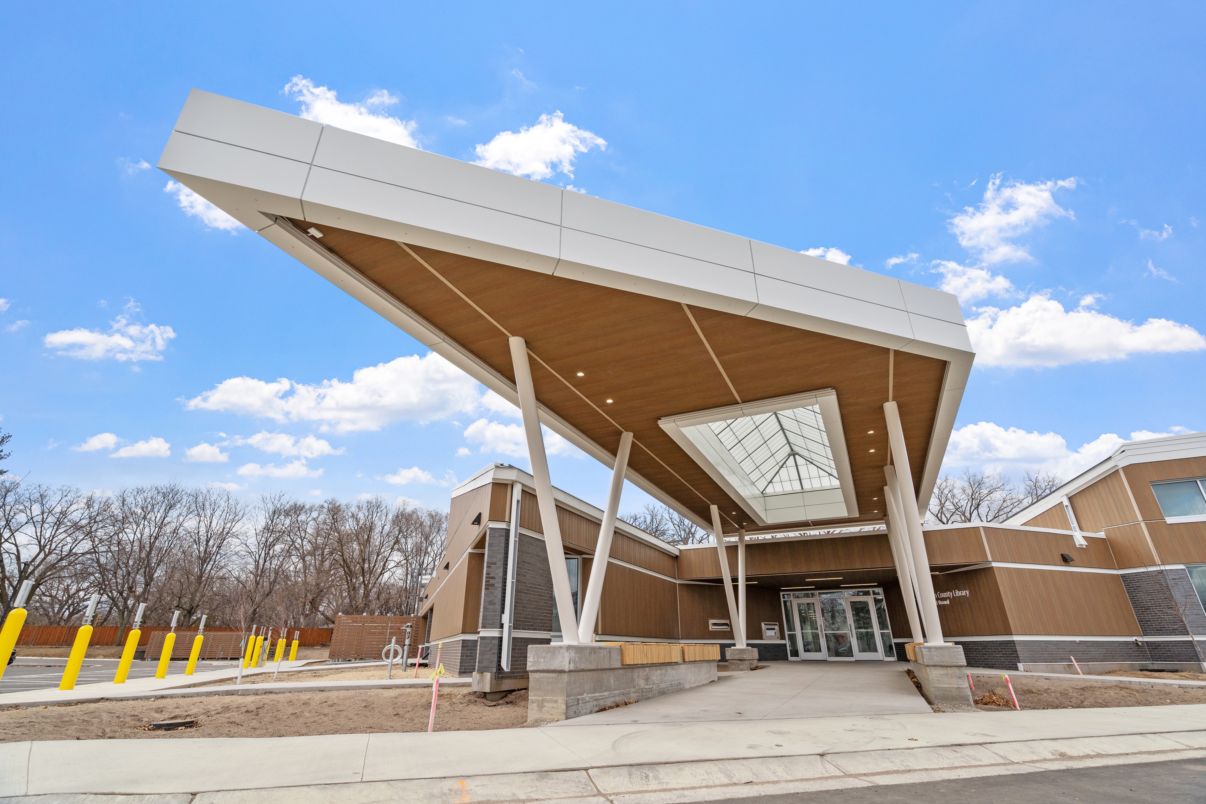 General Contracting — Hennepin County Library Rockford Road branch, Plymouth, MN